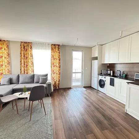 Апартамент Cozy Place For Nights *